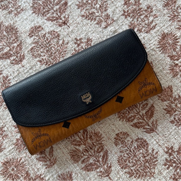 MCM Long Flap Wallet